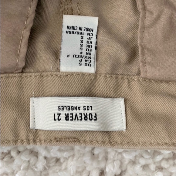 Cargo High Waisted Pants - Picture 2 of 3